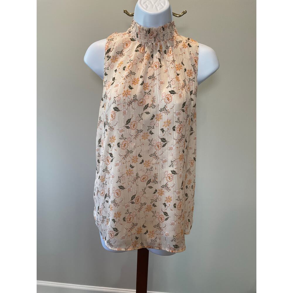 Loft size M sleeveless top with neutral floral design